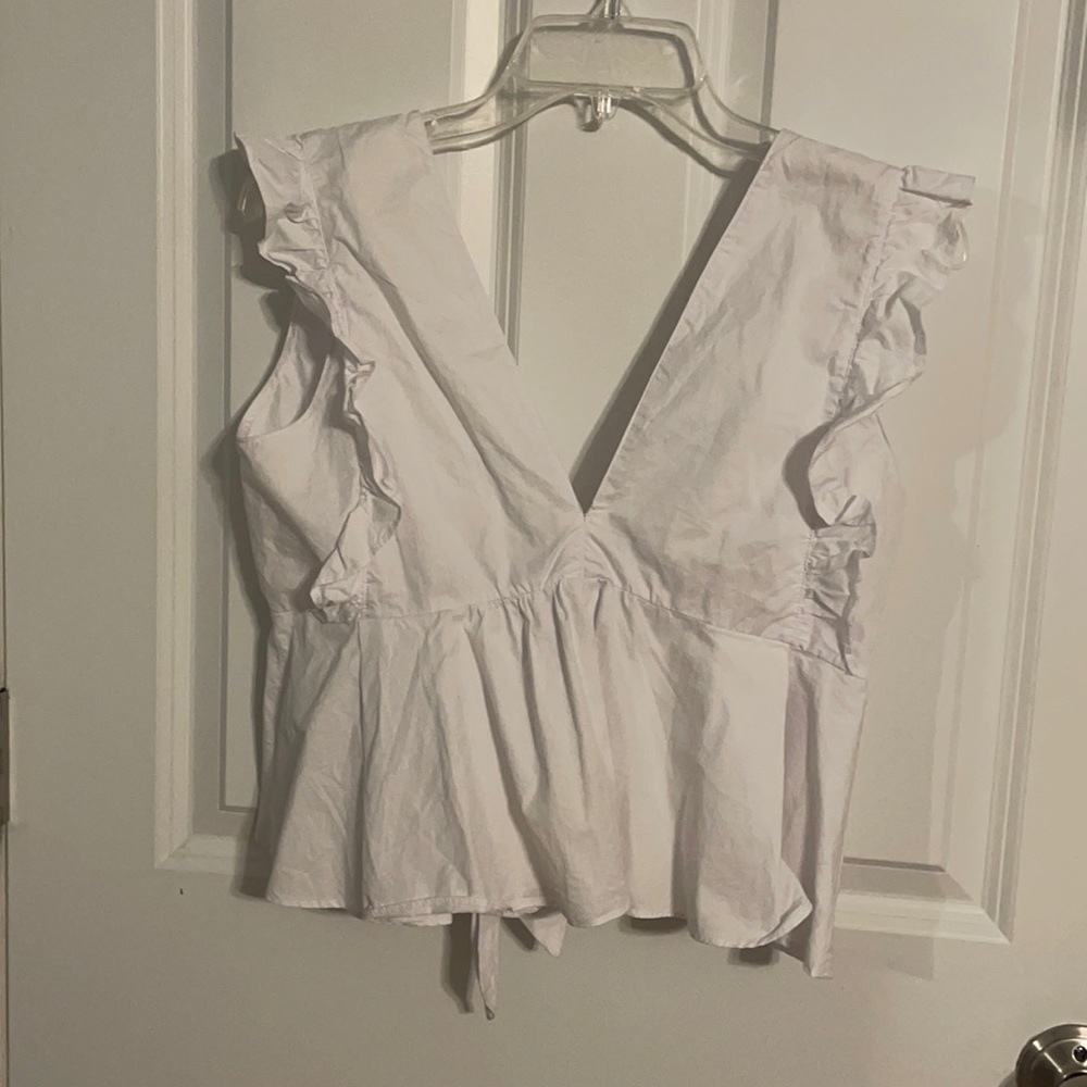 So cute. White 100% cotton zhu sun top. SiE S